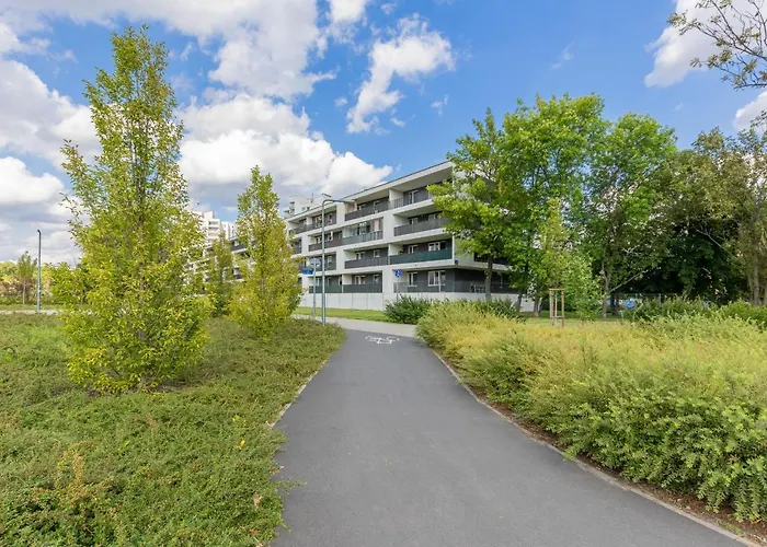 Metro Targowek Spacious Apartment With Parking By Noclegi Renters