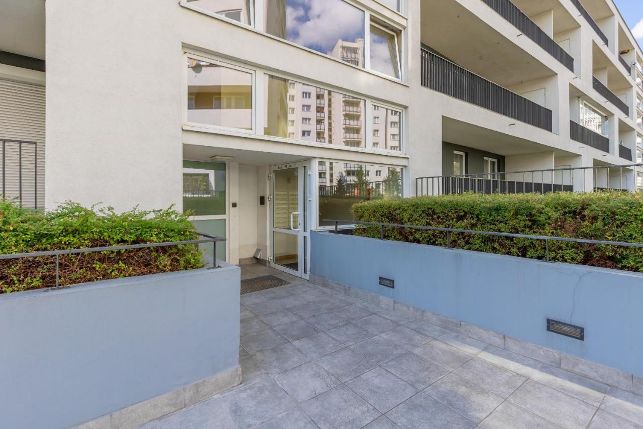 Apartment Metro Targowek Spacious With Parking By Renters Warsaw