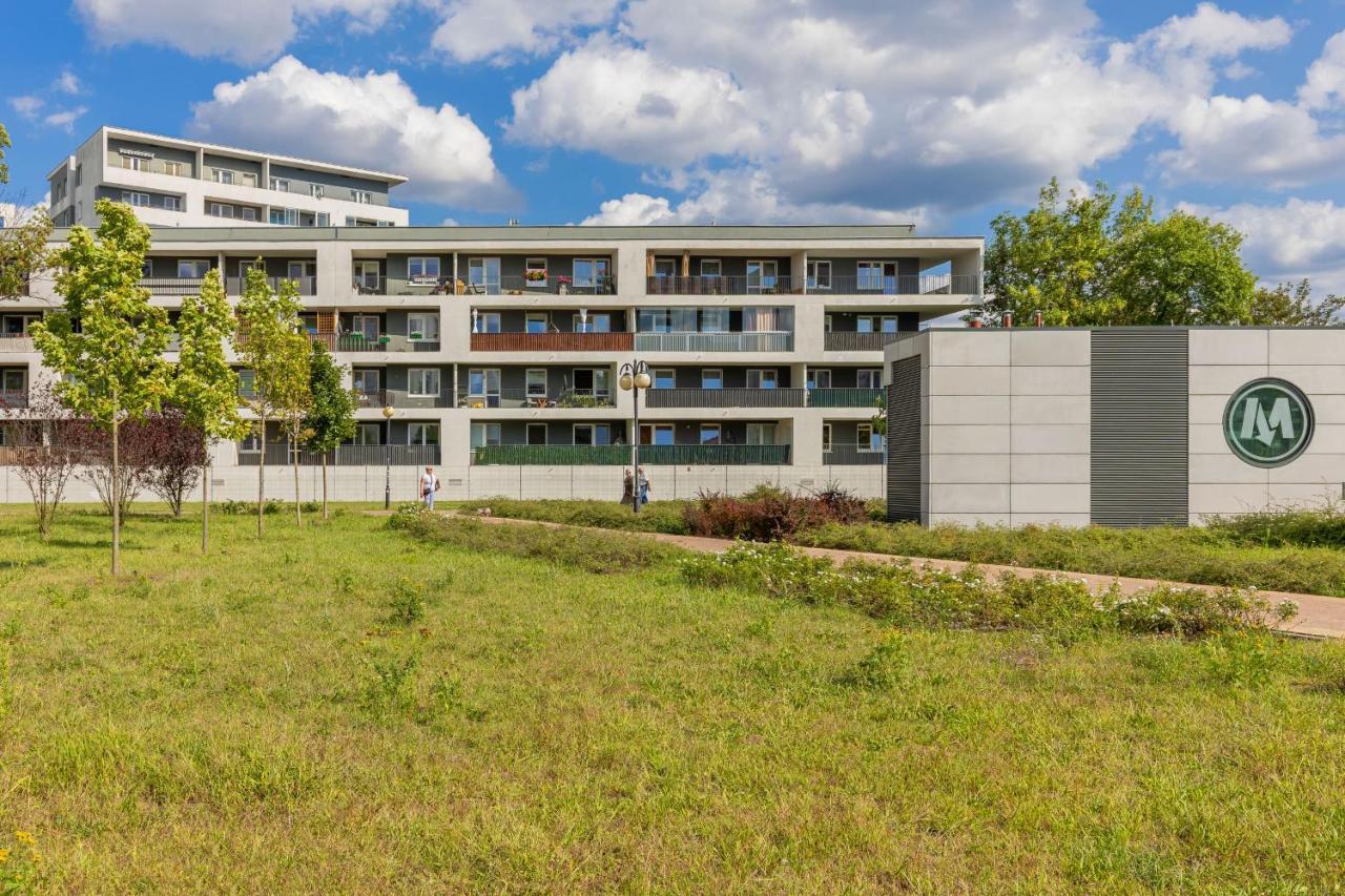 Apartment Metro Targowek Spacious With Parking By Renters *