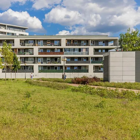 Metro Targowek Spacious Apartment With Parking By Noclegi Renters Warsaw Exterior photo
