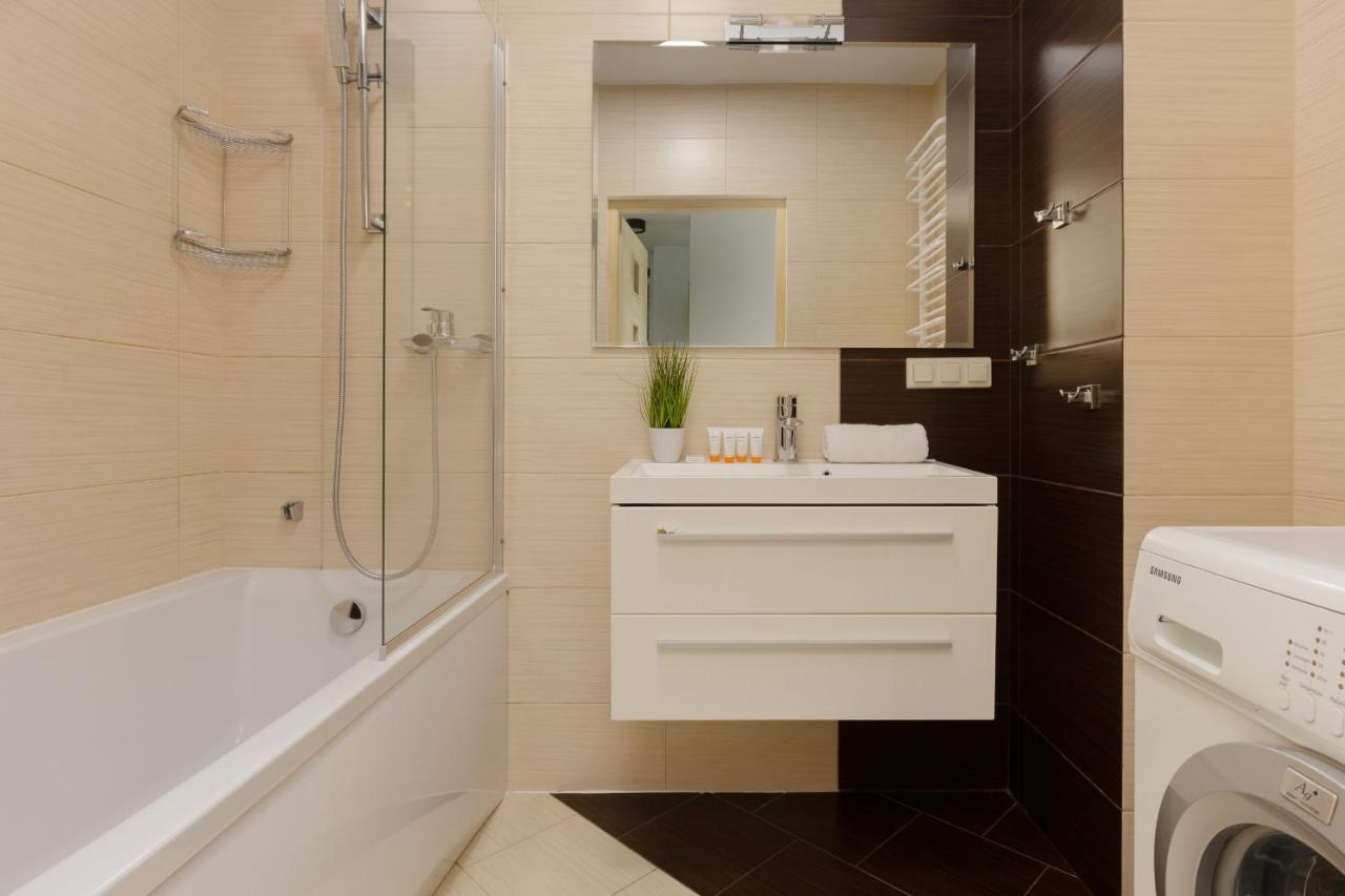 Metro Targowek Spacious With Parking By Renters Appartamento *