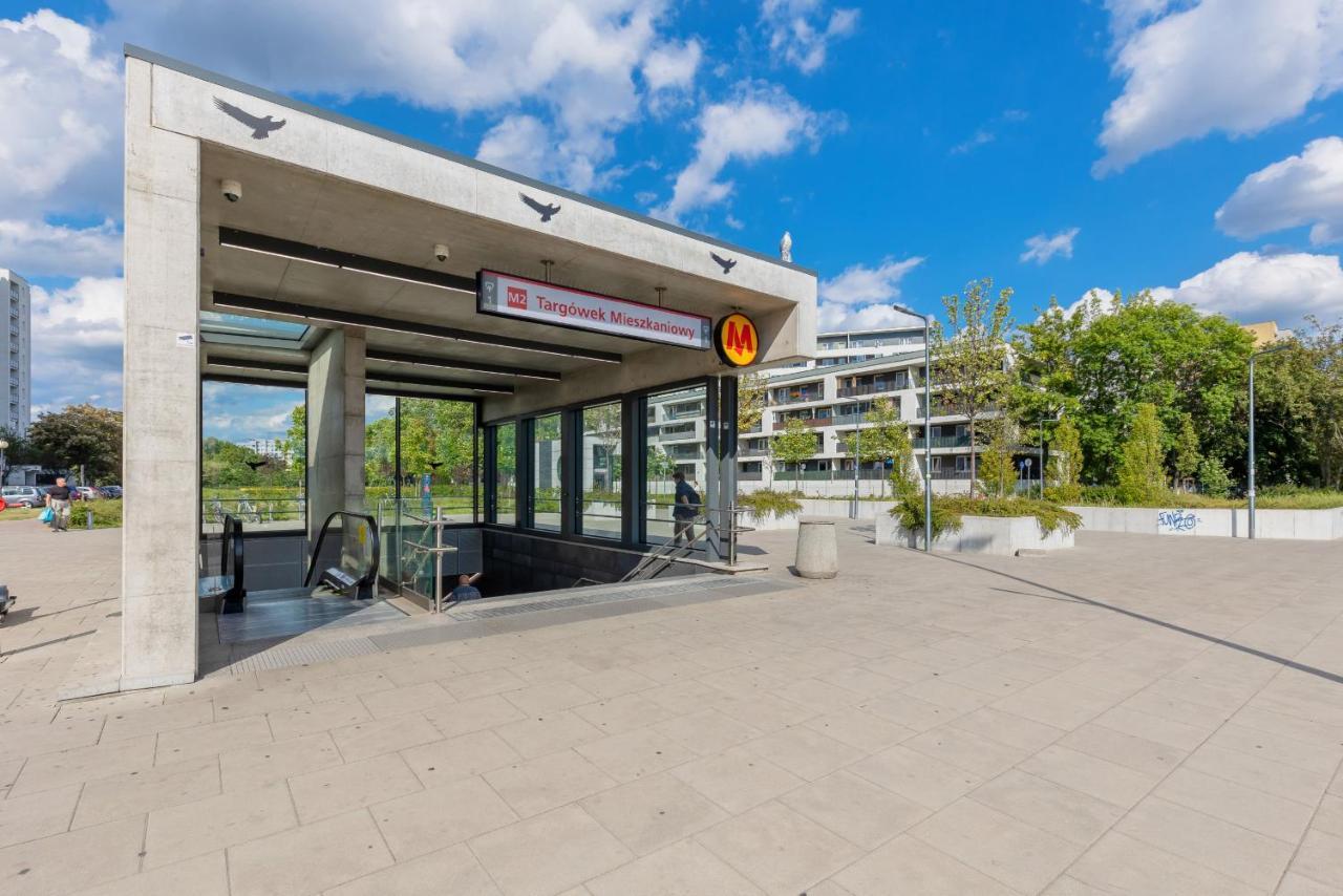 Metro Targowek Spacious With Parking By Renters Appartamento Varsavia